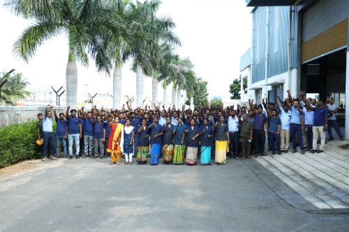 Employees-Group-Photo2